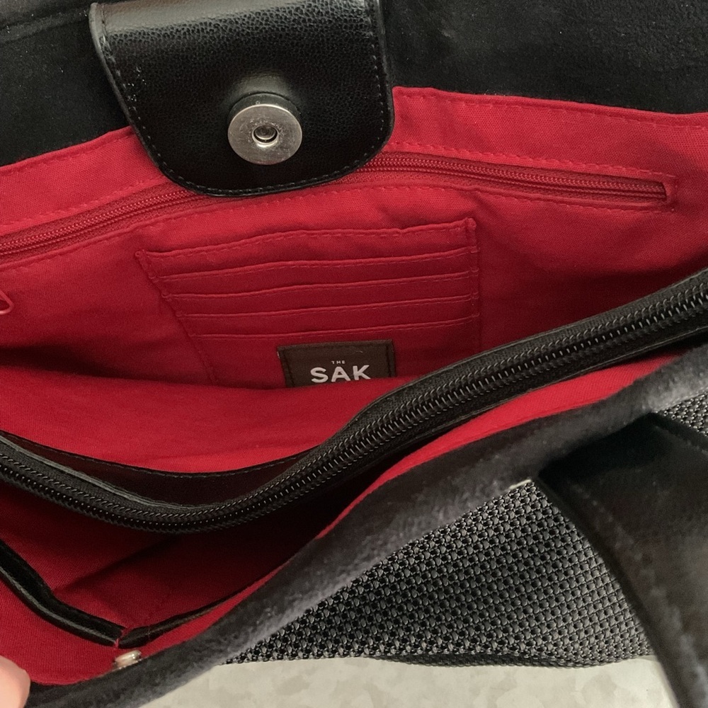 The Sak Black Shoulder Bag - Picture 7 of 8